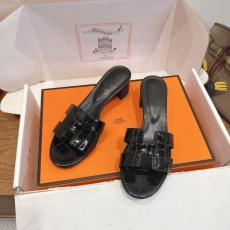 Hermes Sandals